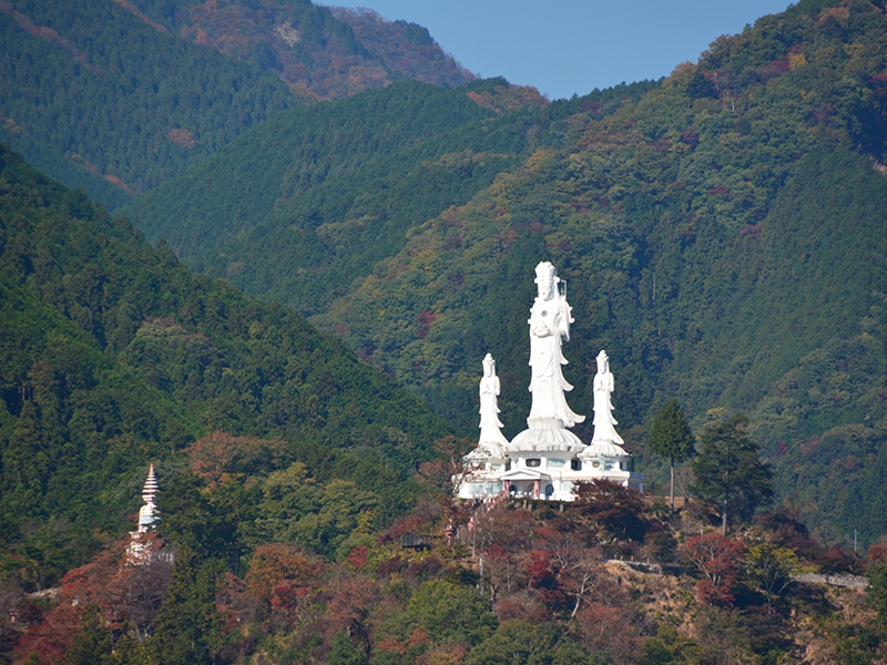 白雲山 鳥居観音