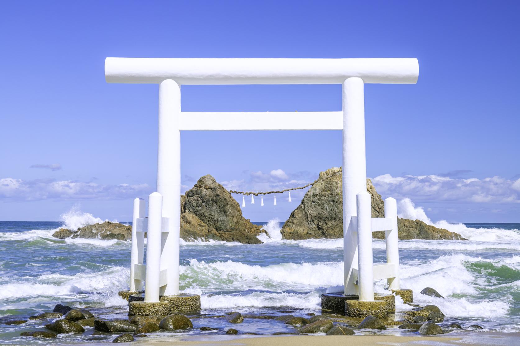 夫婦岩