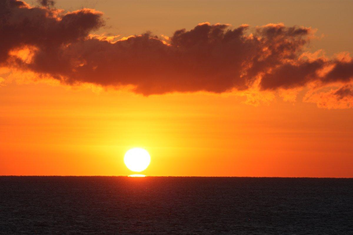 【愛知】2026年元旦!伊勢湾フェリー洋上初日の出クルーズで感動の絶景を| 公式サイトより